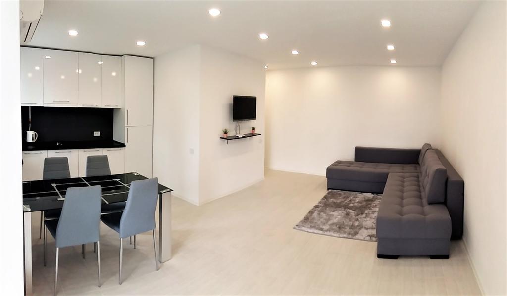 Top View Apartment In The Center Kherson Exterior photo